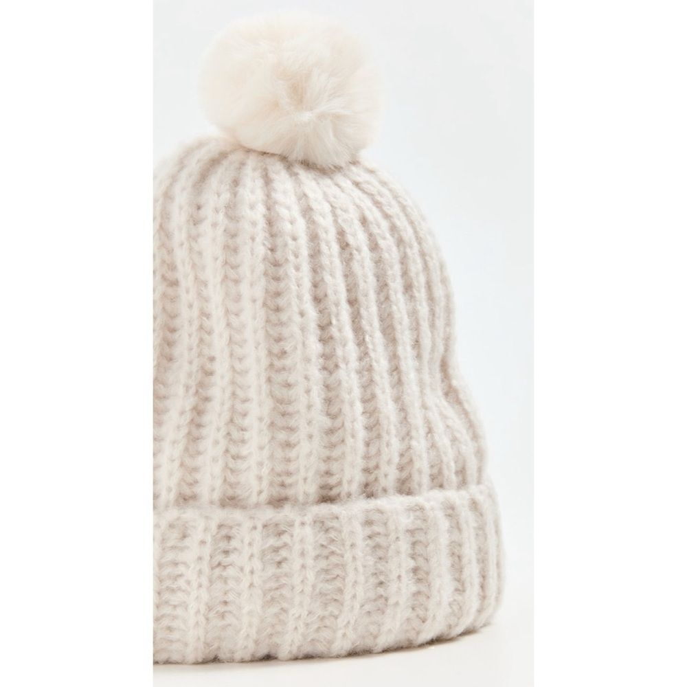 Apparis
Oshin Beanie in ivory